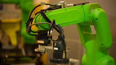 100 V GaN Transistor for AI, Industrial, and Motor-Drive Applications
