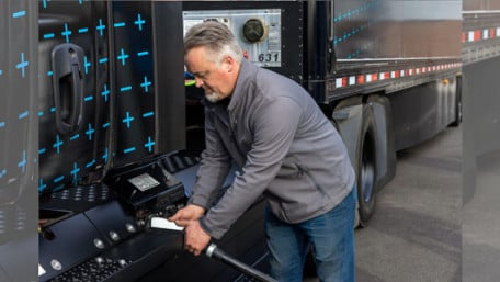 California Is Going Big on Electric Heavy Duty Trucks
