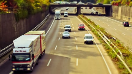 Examining the Benefits of Electric Road Systems