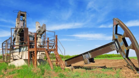 Geothermal Energy Storage From Abandoned Oil and Gas Wells