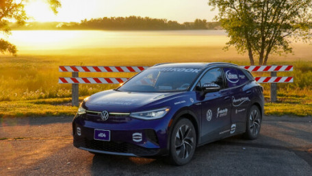 Infineon Supports Sustainable Electromobility and Joins the VW ID.4 USA Tour