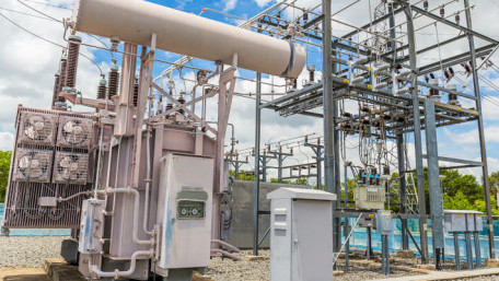 3.3 kV IGBT4 Opens New Horizons in Power Density