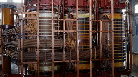 Winding Connections and Applications of Buck-Boost Transformers
