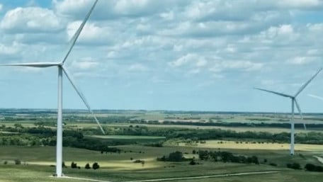 Wind Farms Switch Lights On, Off With Aircraft Detection System