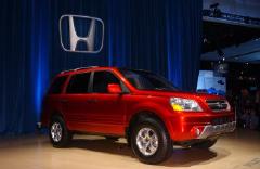 Honda Unveils Pilot SUV at 2002 International Auto Show