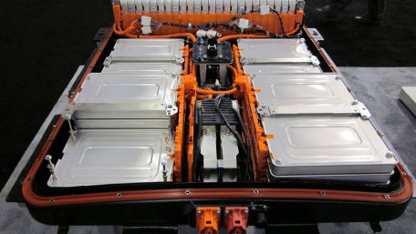 Researchers Boost Lifetime of Lithium-Ion Battery Packs for EVs
