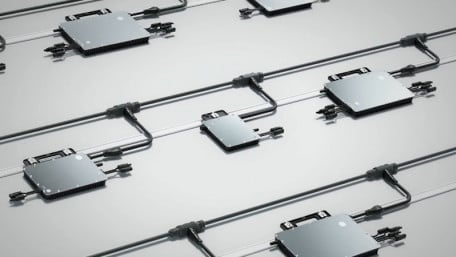 Enhancing PV Safety, Performance With Parallel Microinverter Tech