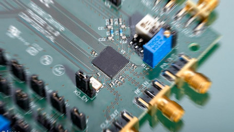 0.8V Bluetooth 5 Transceiver Reduces Energy Consumption by 50%