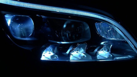 12 Channels 60mA I2C Controllable Automotive LED Driver