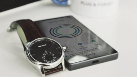 Hybrid Smart Watch Module Powered by Energy Harvesting