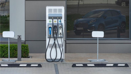 Cyber Safe: EV Charger Pairs AI and Encryption