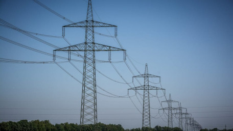 $331.8 Billion Electric Cost Disparity Between Monopoly and Competitive States Revealed
