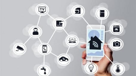 Bluetooth Low Energy: Throughput, energy consumption and maximum range